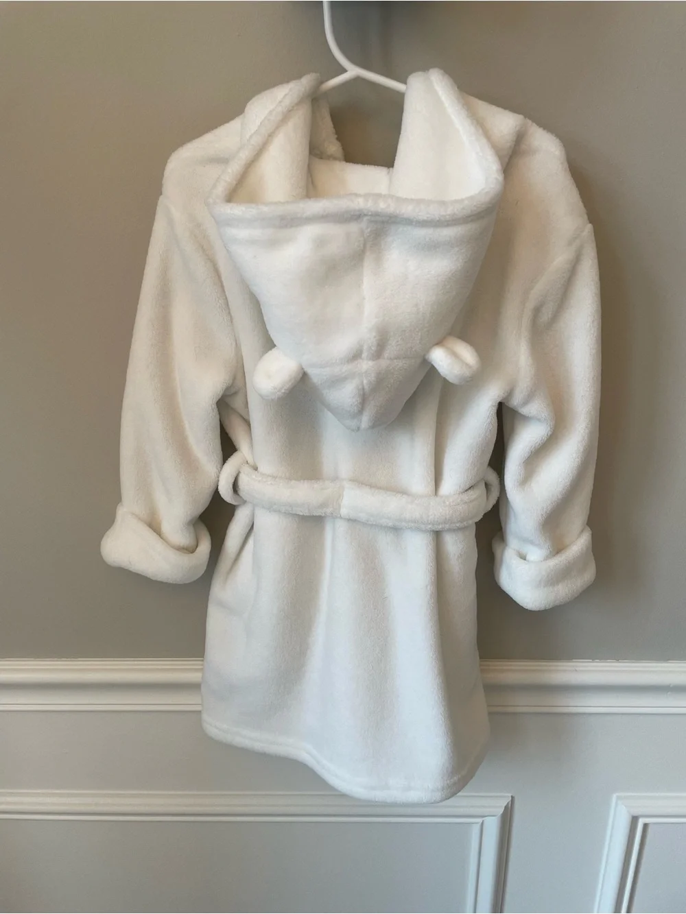 GAP Plush Hooded Robe in White